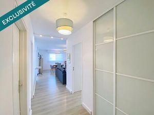 T3 entièrement rénové avec terrasse proche Tram A