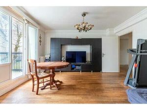 Appartement de 5 pièces de 92 m² situé à Paris