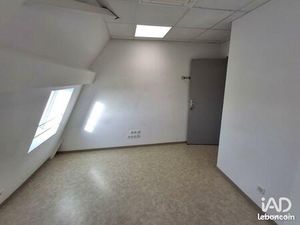 Location Surface diverse 11 m²