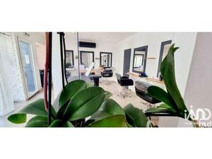 Location Murs commerciaux 65 m²