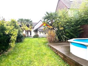 NEUILLY EN THELLE - AU COEUR DE LA VILLE