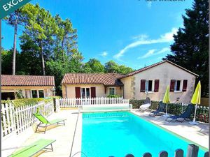 Maison avec appartement et piscine au calme.