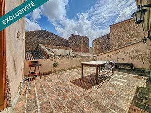 Maison de caractère avec terrasse et caves – Faugères (34600)