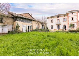 Maison de maitre à rénover et ses dépendances à L'Isle en Dodon