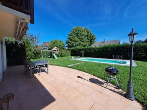 Maison individuelle de 120.91 m²  avec terrain plat de 937 m²  située en plein coeur du vi