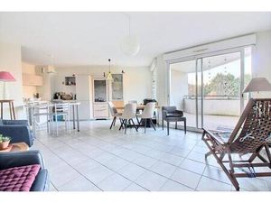 Exclusivité - BRIVE Secteur Hopital : Apt T3 de 64m² rénové avec TERRASSE de 22m²  GARAGE 