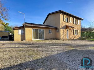 VILLA 5 chambres GENOUILLEUX