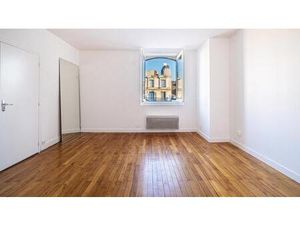 Nantes Centre  Beau T1 bis rénové