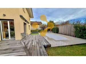 Maison de prestige de 106 m2 en vente Entrelacs  France