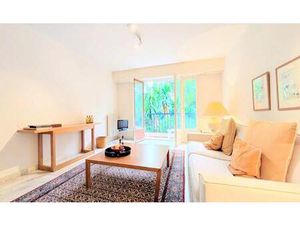 T2 de 42 m² au calme absolu à Cannes