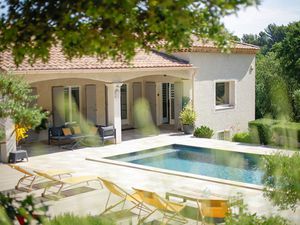 Maison haut de gamme à Simiane-collongue