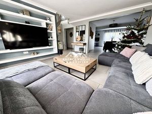Maison de luxe de 7 pièces en vente à Saint-Germain-lès-Corbeil  Île-de-France