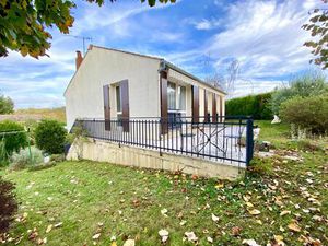 Saint-Benoit  maison T4/5 avec jardin