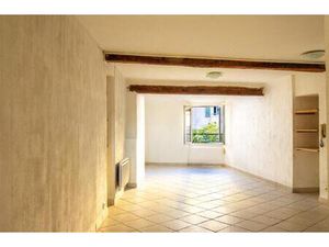 Appartement en dernier étage dans le centre-ville