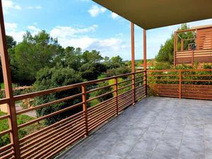 A Vendre Frejus - Appartement Recent 3 pièces d’angle - grande terrasse - parking et...