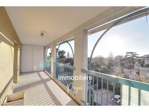 T3 en Duplex de 93m2 avec terrasse et garage en sous-sol  Ré