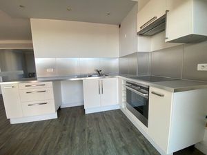 Proximité centre ville place Belle Garde