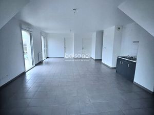 Appartement 2 chambres + 2 garages excellent état