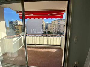 Location appartement 3 pièces 56 m² à Nice (06100)