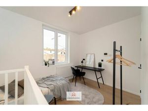 Gerenoveerde lichtrijke duplex studentenstudio