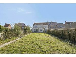 Handelspand met woonst te koop in Elverdinge