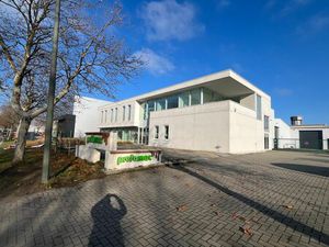2.294m² Bedrijfsgebouw