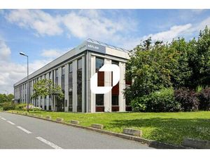 Bureaux et activités avec services de proximités