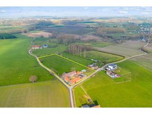 Hoeve + boomgaarden voor Para-agrarisch gebruik!