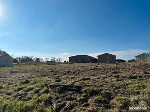 Terrain 1 300 m² Guerin