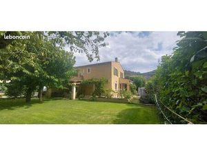 Maison T6 de 145M2 avec terrain de 800M2