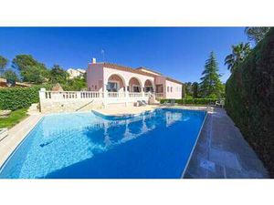 Villa de luxe à vendre à Fréjus : 995 000€ | 250m²