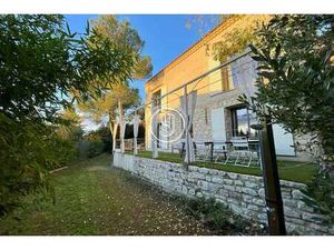 Villa de luxe à vendre à Uzès : 769 000€ | 210m²