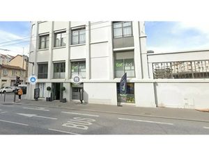 LOCAL COMMERCIAL A LOUER