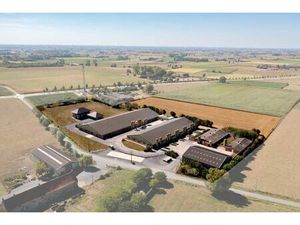 Modern varkensbedrijf te koop te Koekelare