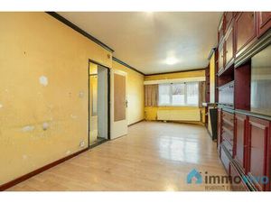 Ruime te renoveren gezinswoning met 4 slpk's en tuin