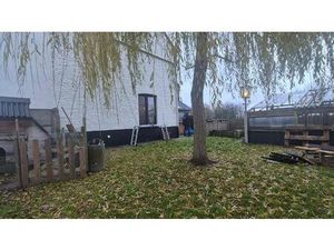 Oudenburg: te vernieuwen landelijke woning