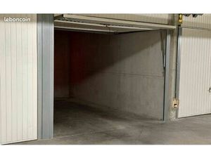 Garage fermé à louer – Résidence sécurisée