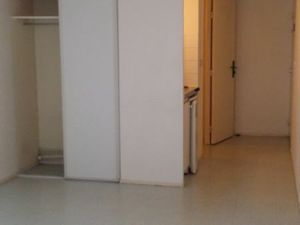 Studio  23 m2  Clichy-La-Garenne