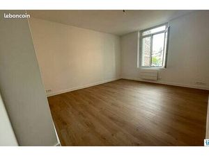 T2 refait à neuf – 41 m² – Proche Cours Clémenceau / Métro (3 min)