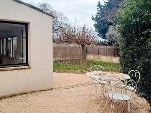 ? Maison de campagne meublée 100 m2 ?