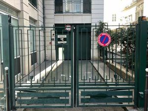 Parking sécurisé Paris 10ème Faubourg Saint Denis / Cour des Petites Ecuries