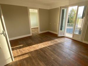 F3 1 er étage refait à neuf garage jardin Clim