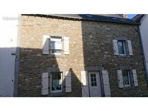 Maison - T4 - centre ville RIEC SUR BELON