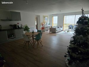 Maison mitoyenne avec jardin