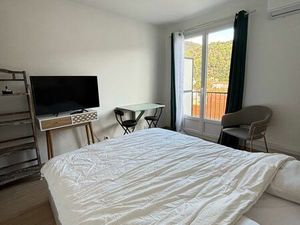 Studio meublé+ parking