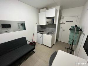 Chambre meublée à louer – Lumineuse et bien équipée