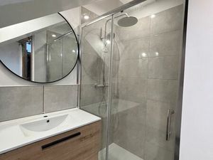 Appartement 2 pièces 38m2 neuf avec climatiseur et parking meublé ou non