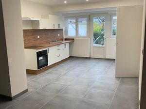 Sin le Noble  maison T4  95 m²  jardin   920 uros CC