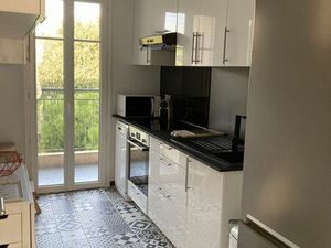 Part. Loue Nice Cimiez F3 meublé bail moyenne ou longue durée