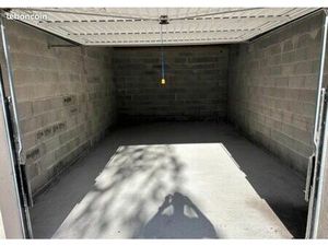 Garage à louer